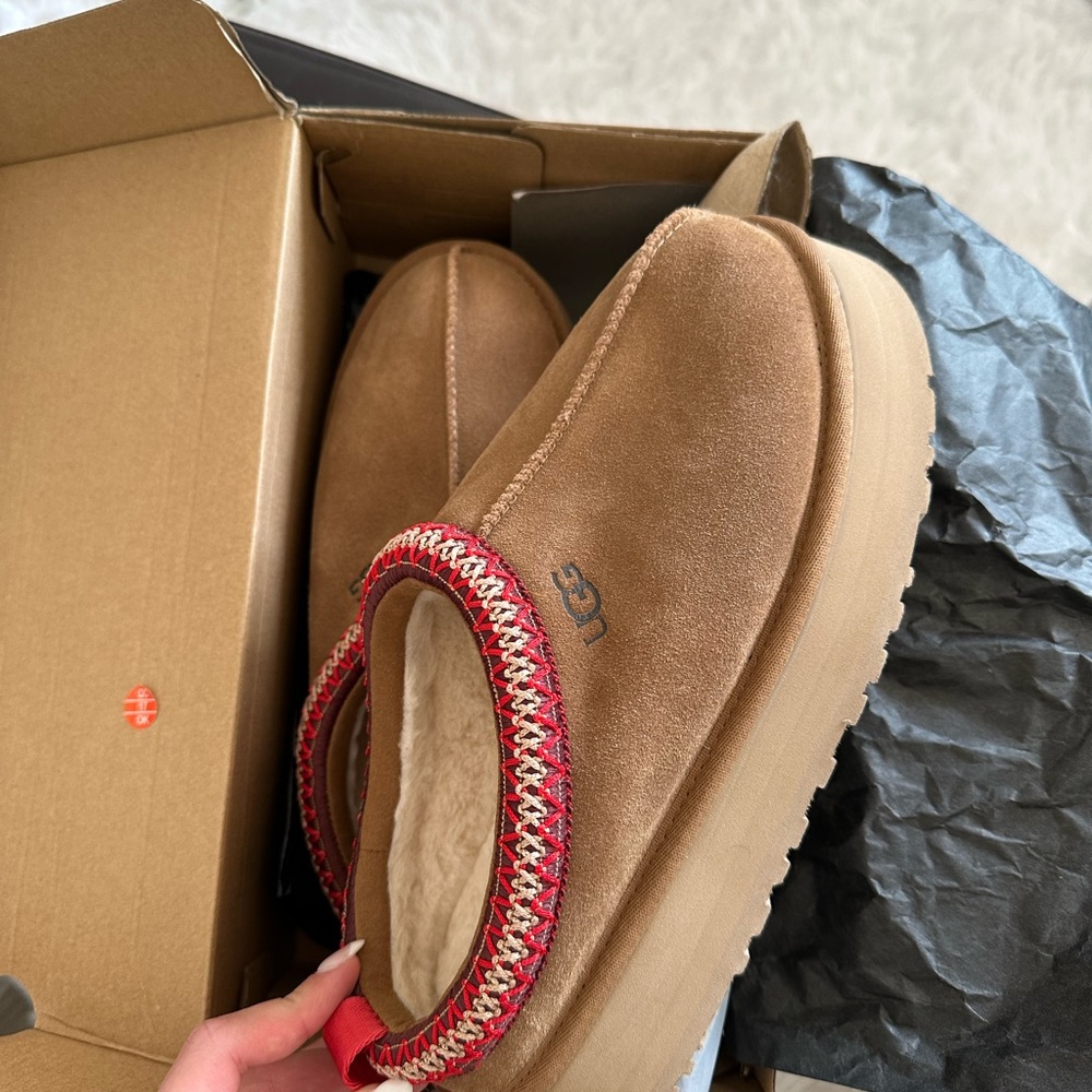 UGG Tazz Platform Slippers